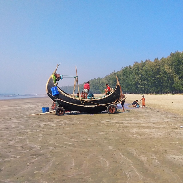 Inani beach